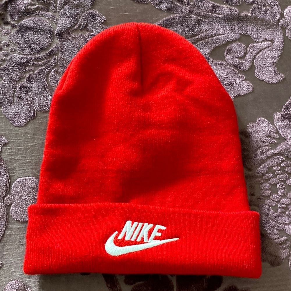 Nike skull cap